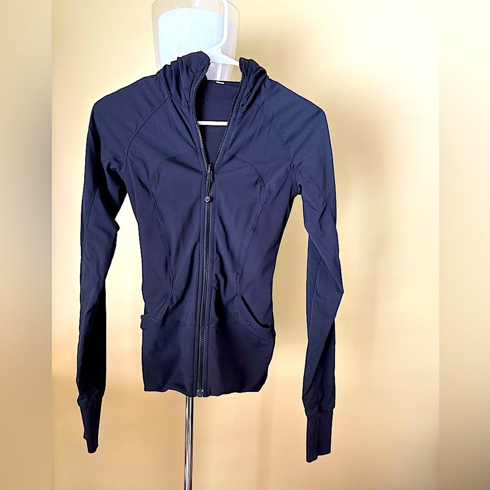 A light jacket good for workout or activities with mile weather.